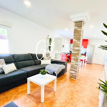 Galaica - Gran Casa Con Jardin Y Barbacoa En La Playa De Coruxo De 6 Vigo